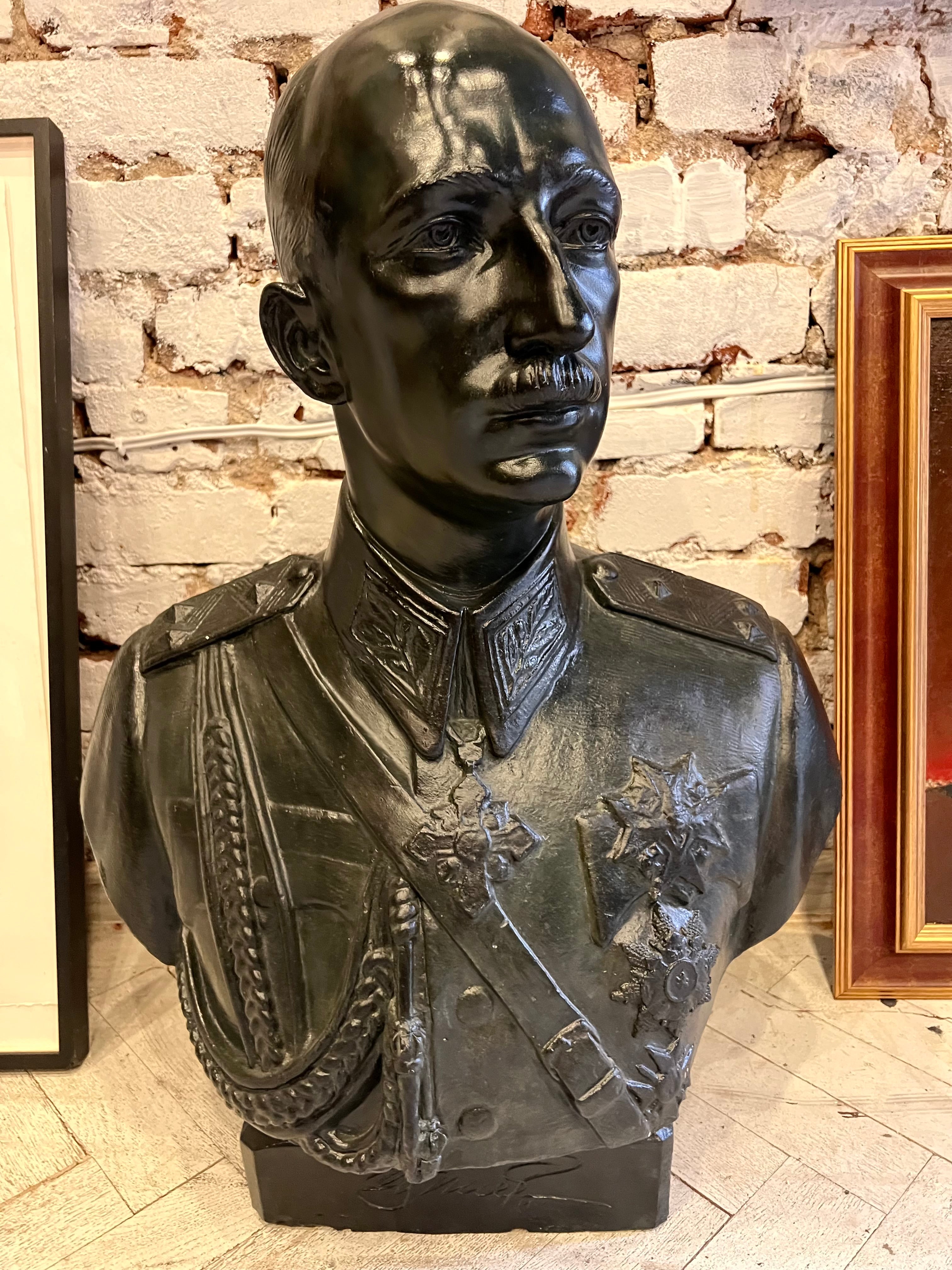 Кирил Тодоров -"Бюст на Цар Борис III"